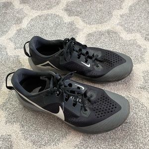 Nike Terra Kiger 4 trail running shoes men’s size 11